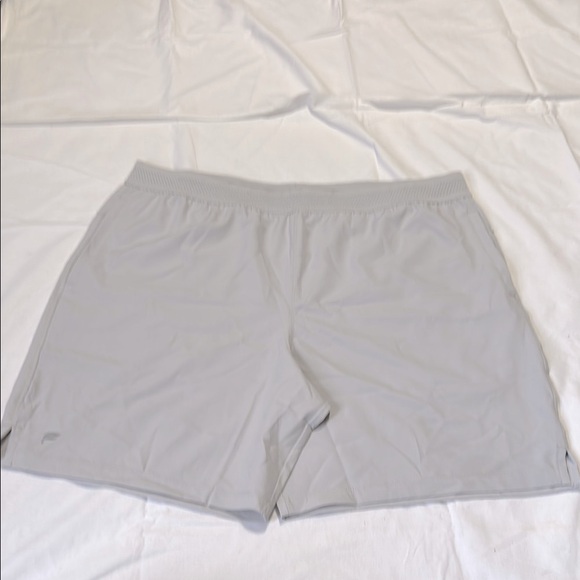 Fabletics Gray Athletic Shorts XL No Liner Pockets - Picture 1 of 6